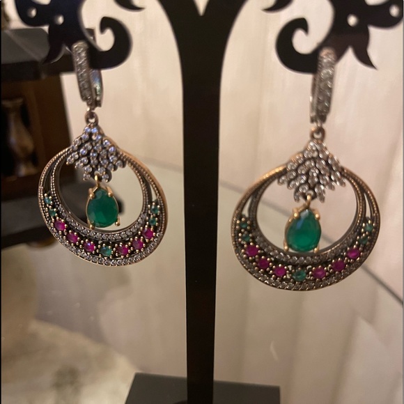 Silver dangling earrings with multiple stones 2,5” - Picture 1 of 5